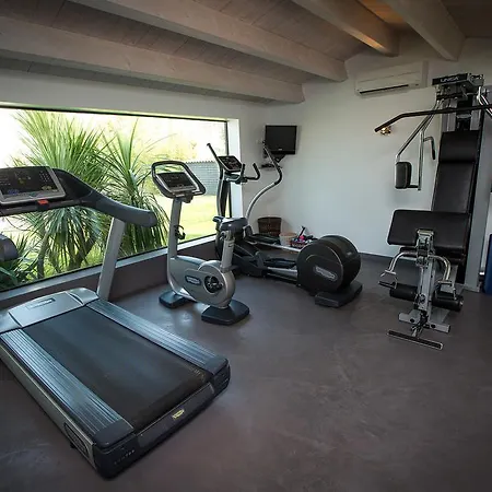 Отель Le Clos Saint-martin & Сен-Мартен-де-Ре