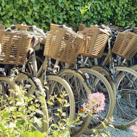 Le Clos Saint-martin & Отель