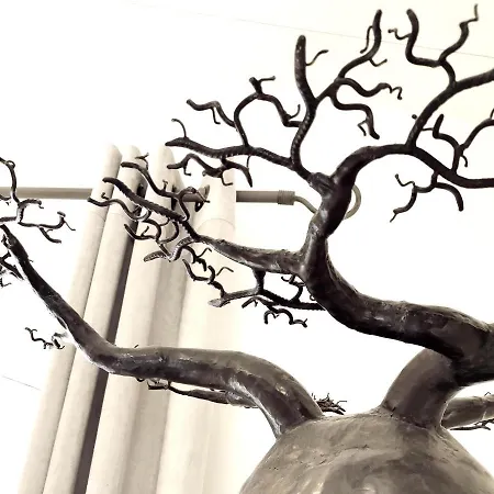 Отель Le Clos Saint-martin &