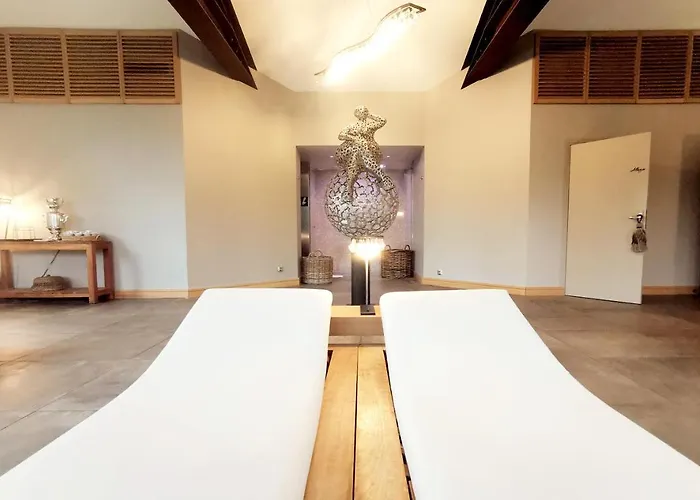 Hotel Le Clos Saint-martin &