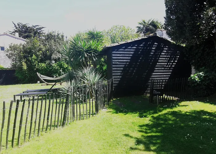 Hotel Le Clos Saint-martin & 4*