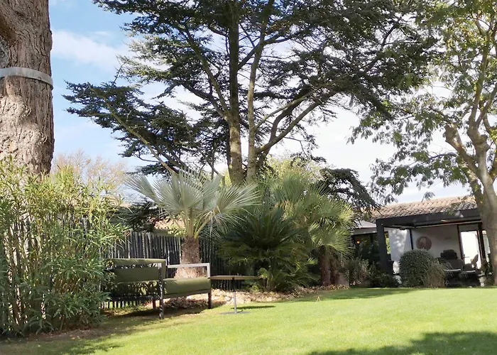 Le Clos Saint-martin & Hotel