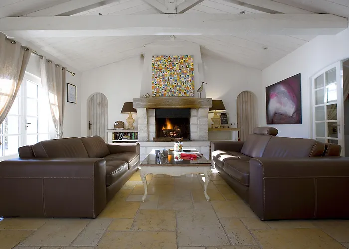 Le Clos Saint-martin & Hotel 4*