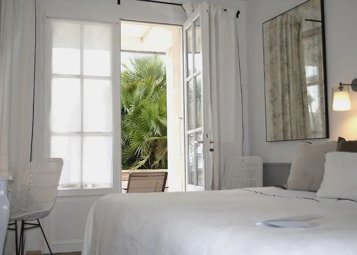 Hotel Le Clos Saint-martin &