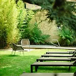 Le Clos Saint-martin & 4*