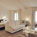 Le Clos Saint-martin & Hotel 4*