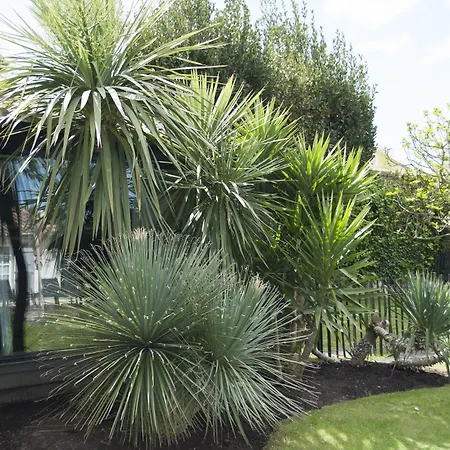 Hotel Le Clos Saint-martin & 4*