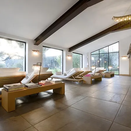 Le Clos Saint-martin & 4*