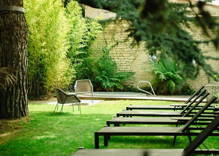 Le Clos Saint-martin & 4*